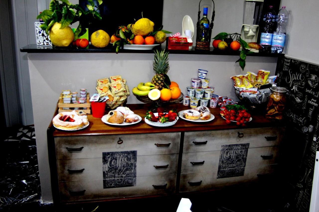 B&B Dolcevita Pompeï Buitenkant foto